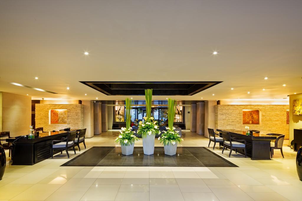 Impiana Beachfront Resort Patong, Phuket Exterior foto